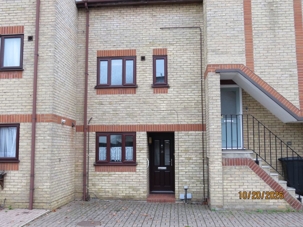 Property photo 1 of 10 Front