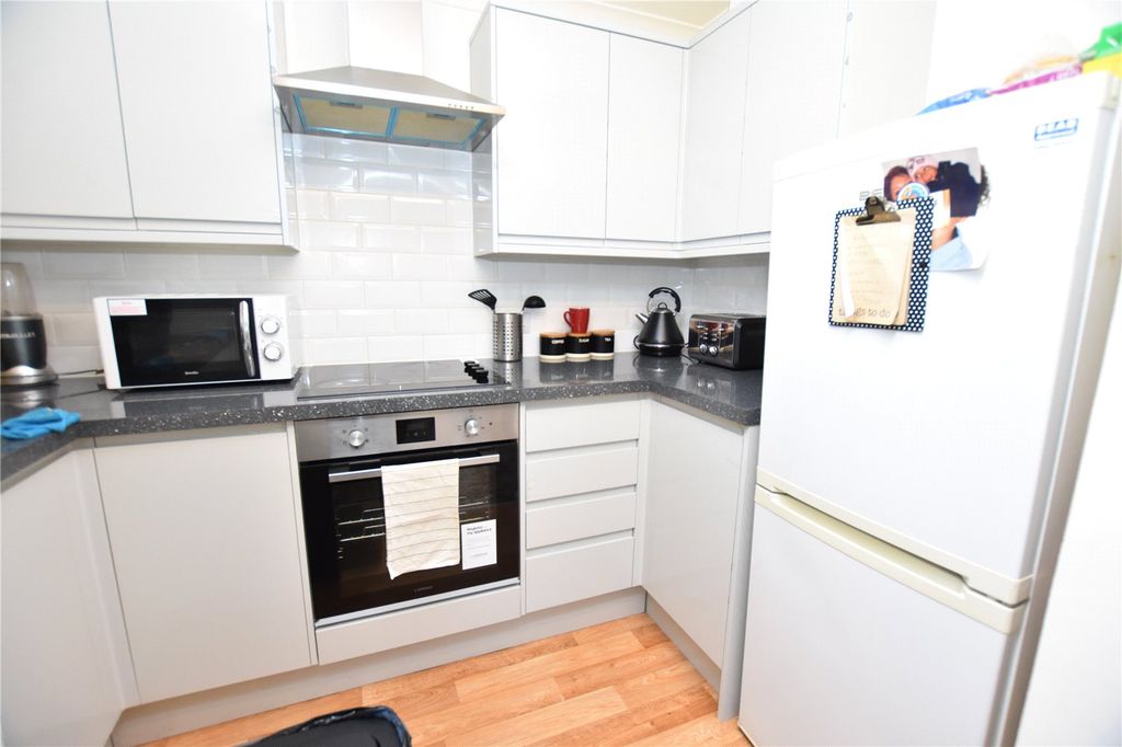 Property photo 2 of 6 Picture No. 04