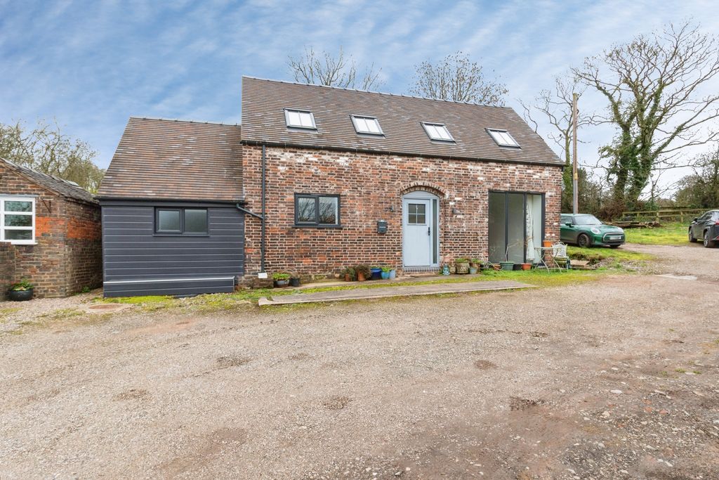 Property photo 1 of 26