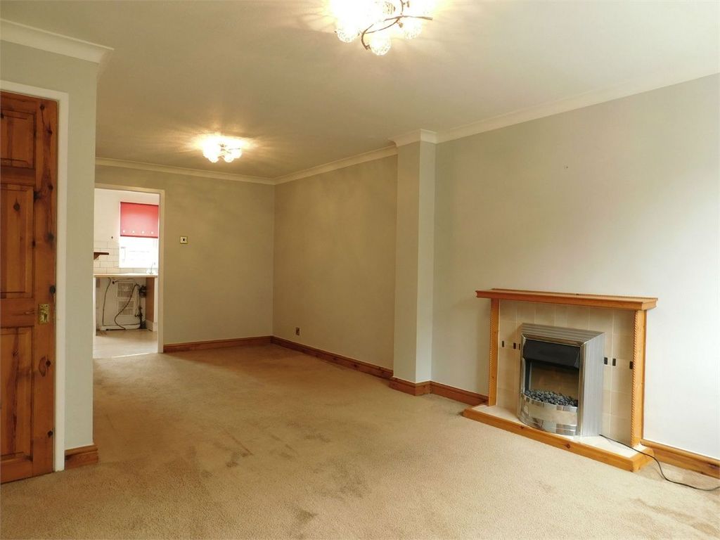 Property photo 3 of 14