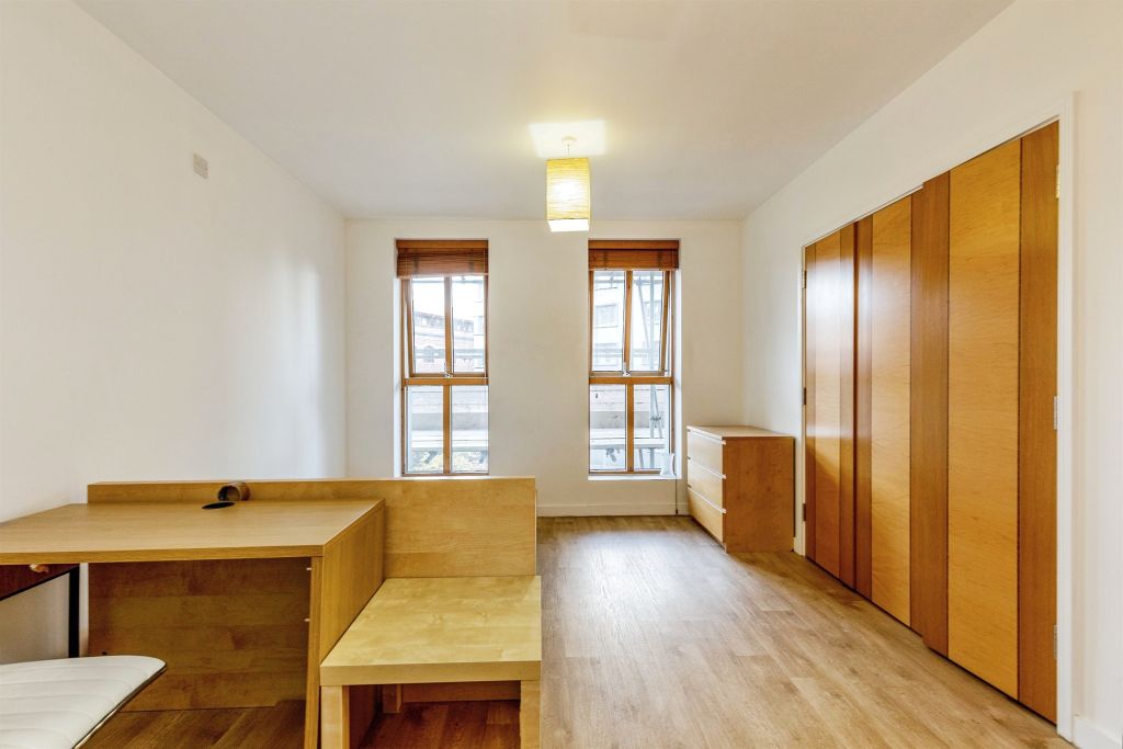 Property photo 3 of 13 Bedroom 1