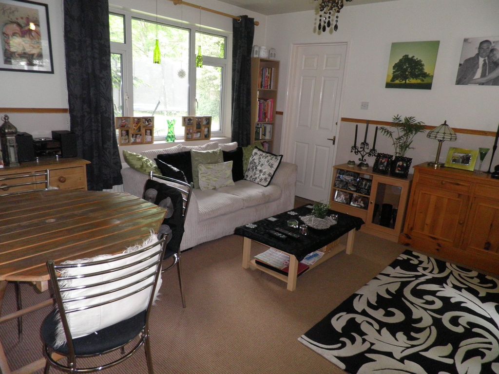 Property photo 2 of 6