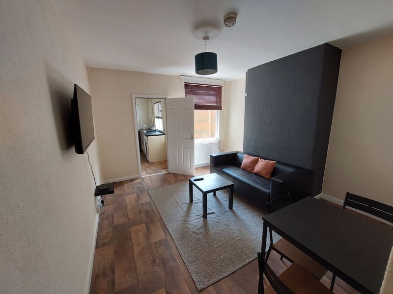 Property photo 2 of 5 Photo 3