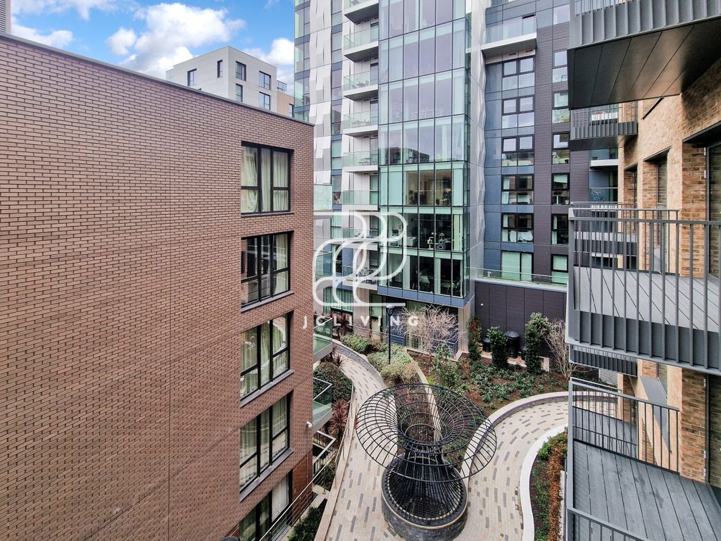 Property photo 3 of 11