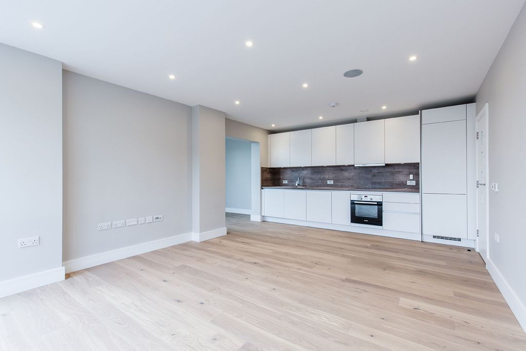 Property photo 3 of 10 Kitchen (Example)