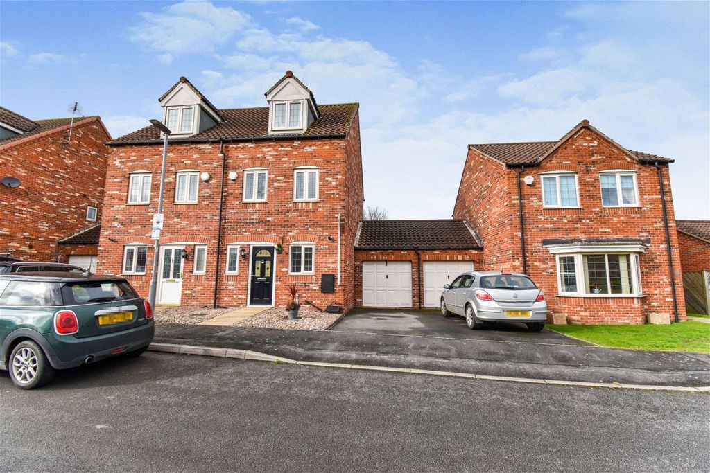 Property photo 1 of 23