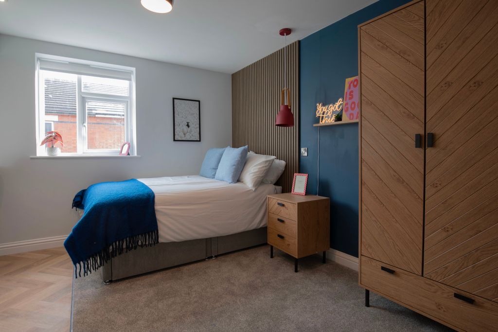 Property photo 3 of 10