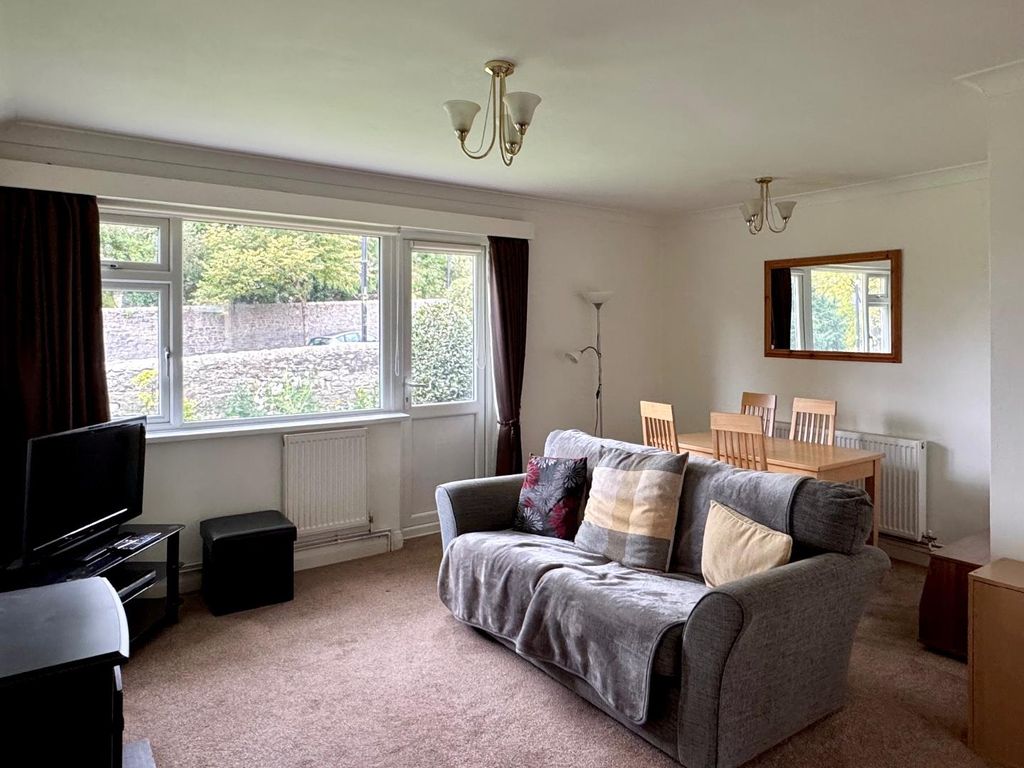 Property photo 3 of 15 Lounge/Dining Room