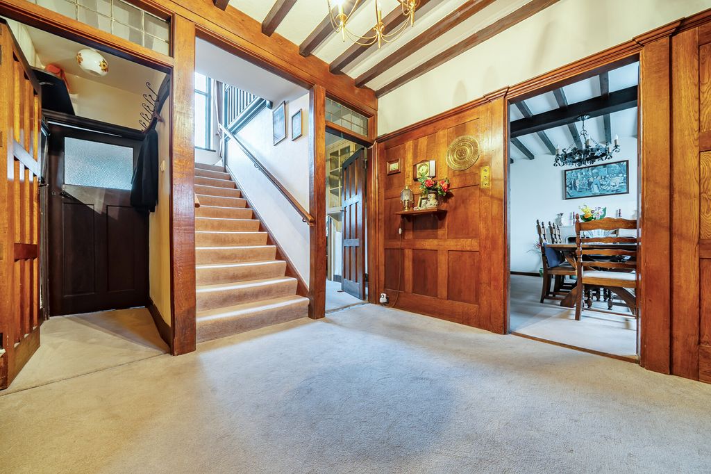 Additional image 13 of 5 bed detached house for saleCedar Road, Farnborough GU14
