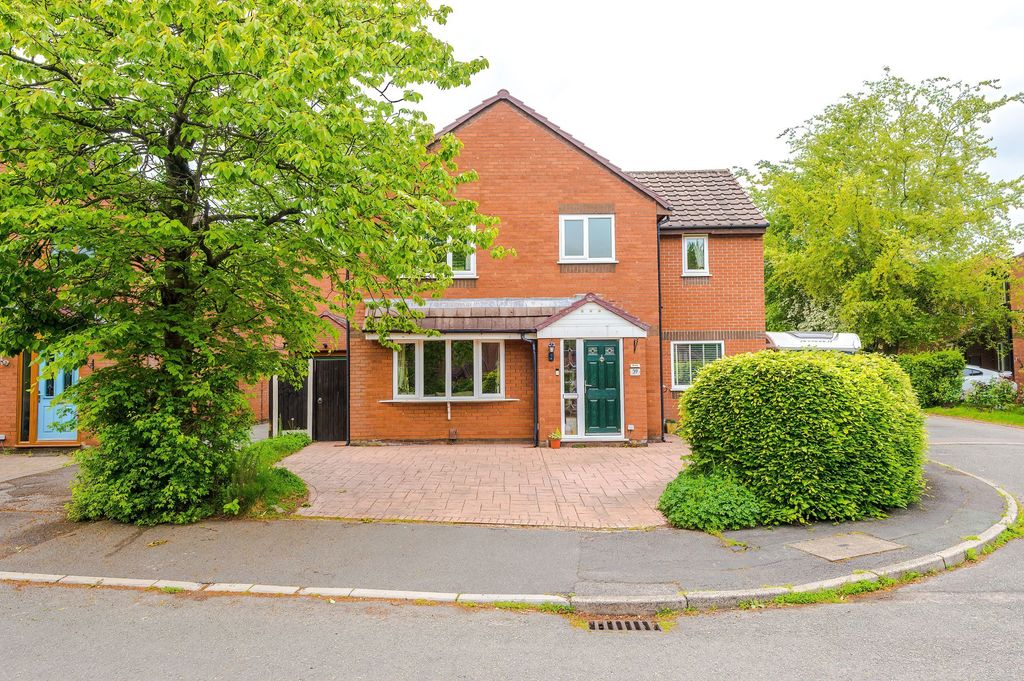 Property photo 1 of 28