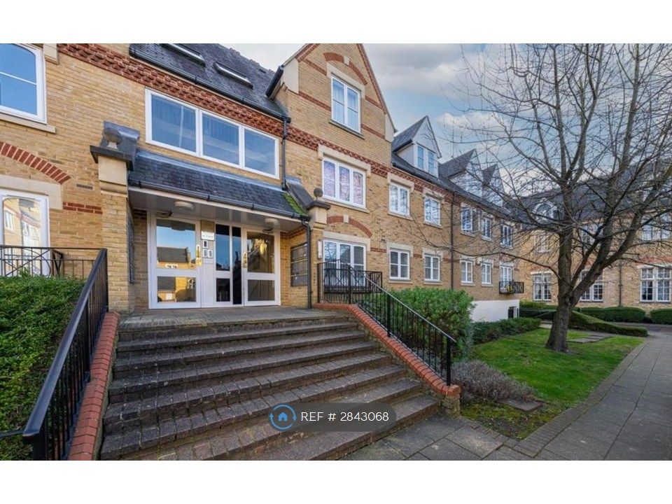 Property photo 1 of 20 Outside