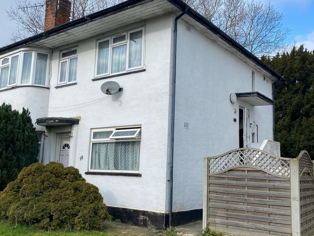 Property photo 1 of 10 Three Bedroom Maisonette For Sale