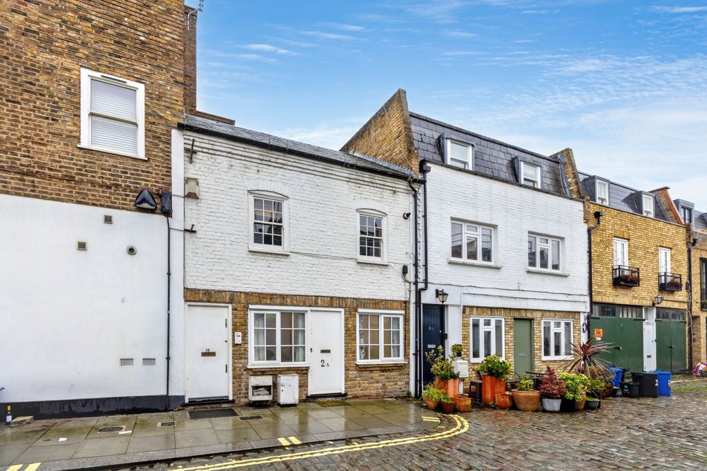 Property photo 2 of 11 2A &amp; 2B, Chippenham Mews, Maida Vale, London, W9 2Aw