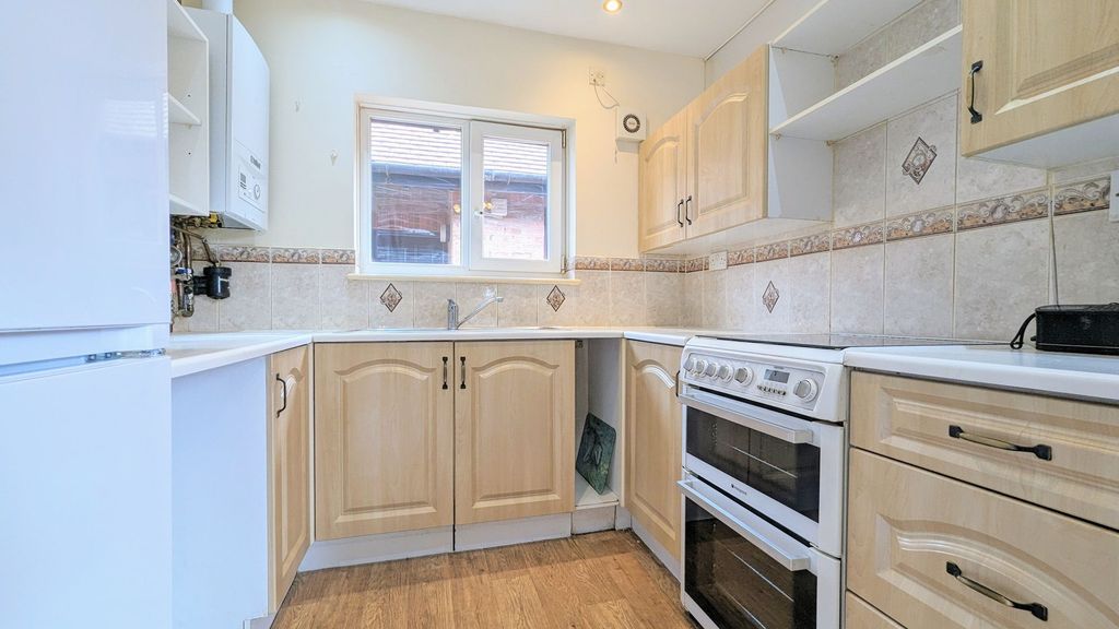 Property photo 3 of 15