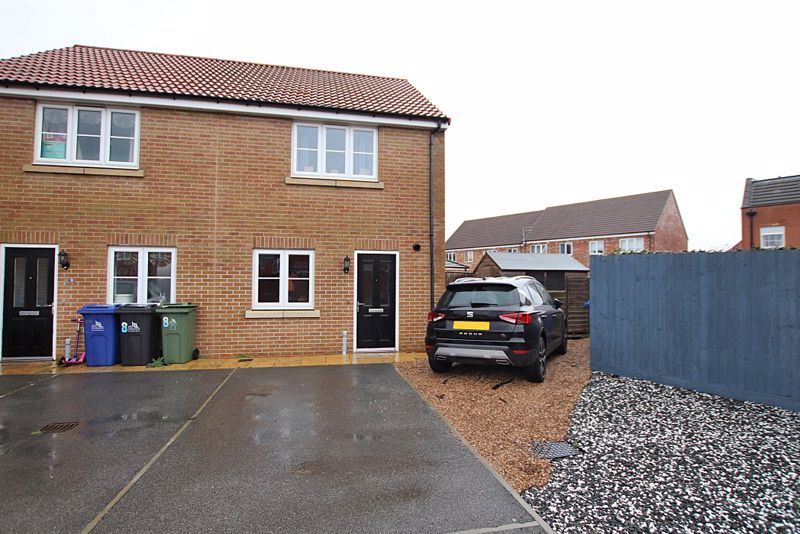 Property photo 1 of 10 Front