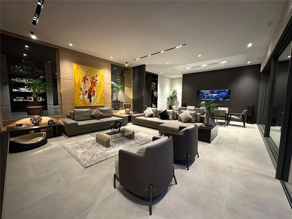 Property photo 3 of 21 Picture No. 52