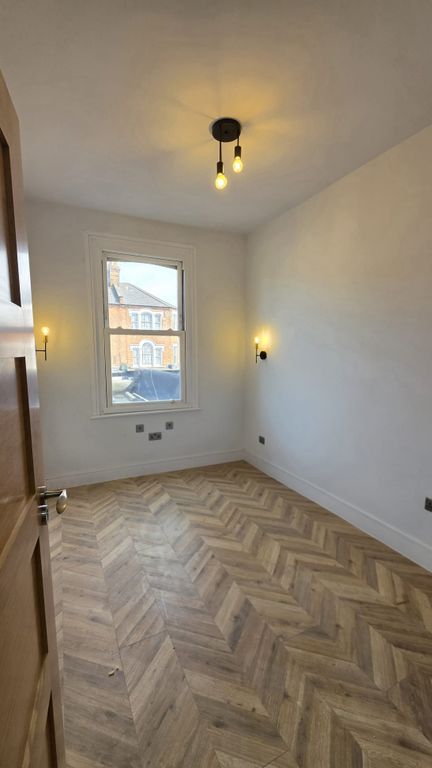 Property photo 3 of 5