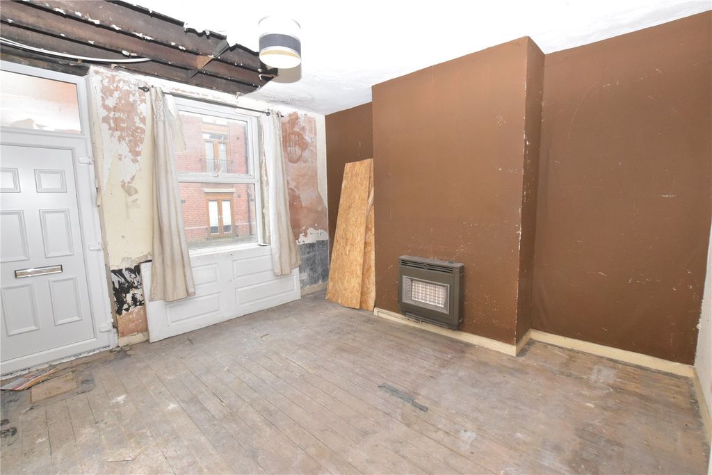 Property photo 3 of 8 Picture No. 02