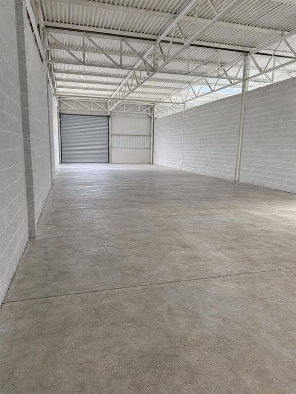 Property photo 1 of 8 1