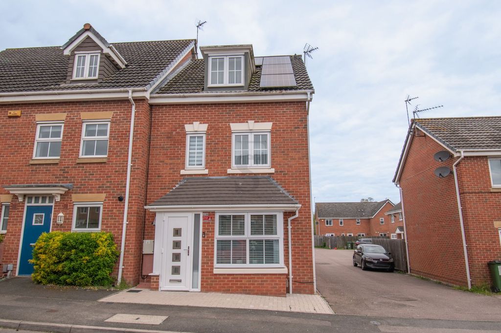 Property photo 1 of 21