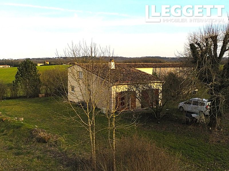 Property photo 2 of 8