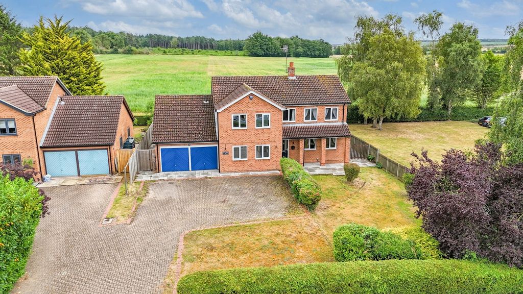 Property photo 2 of 42 3938915
