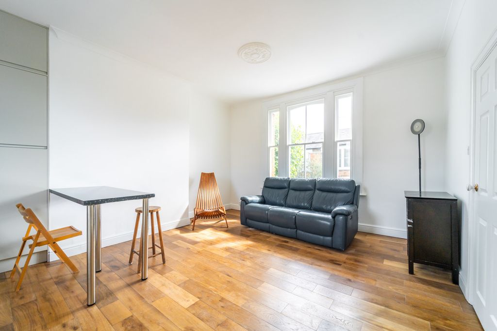 Property photo 1 of 10 Mba00902