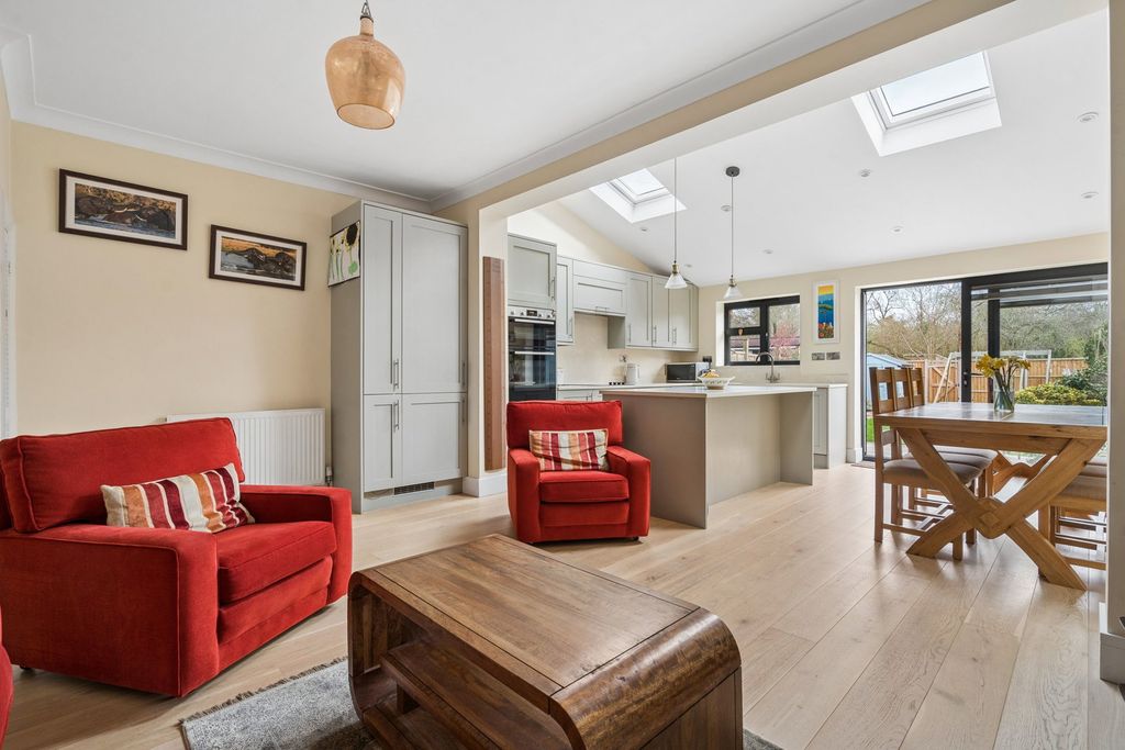 Property photo 2 of 17