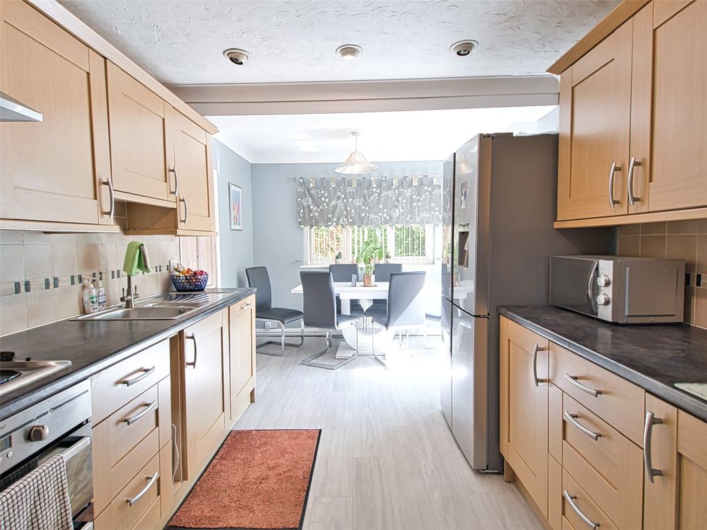 Property photo 3 of 28 Picture No. 20