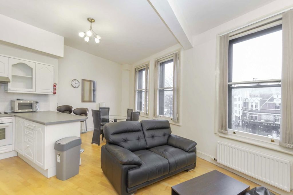 Property photo 2 of 4