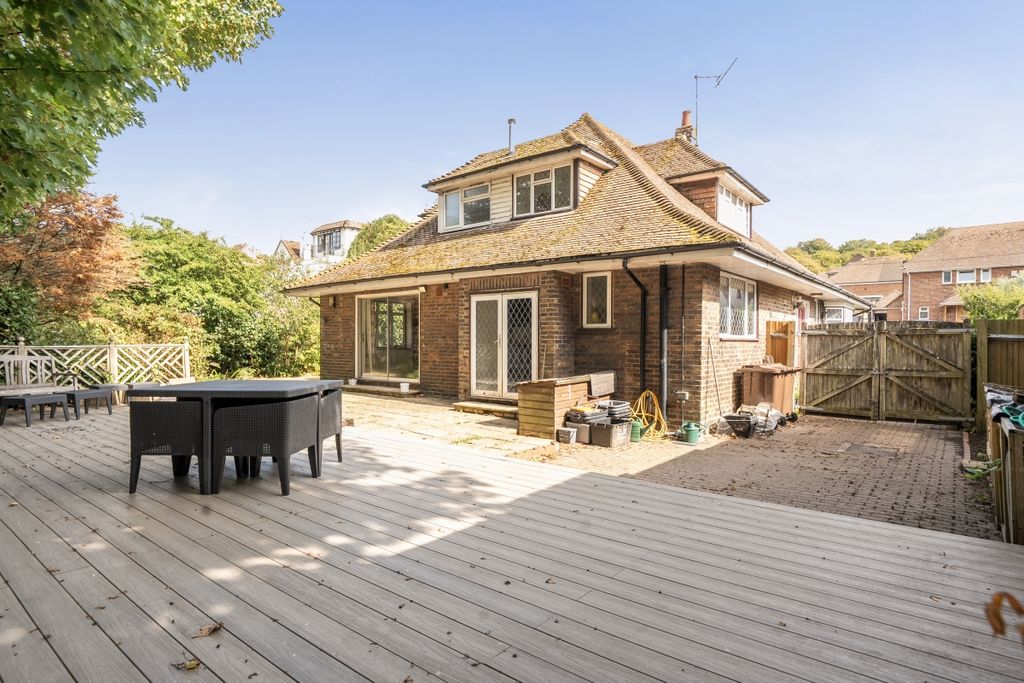 Property photo 3 of 17