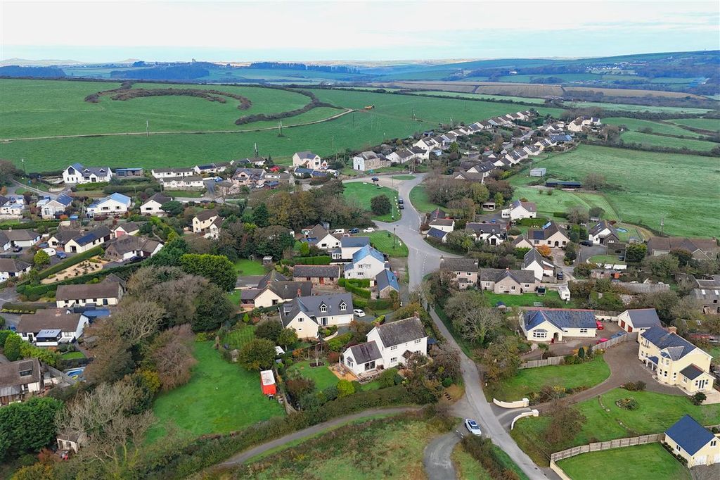 Property photo 2 of 25 Location