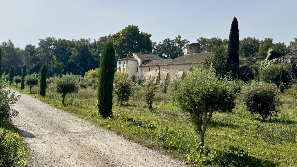 Property photo 3 of 19