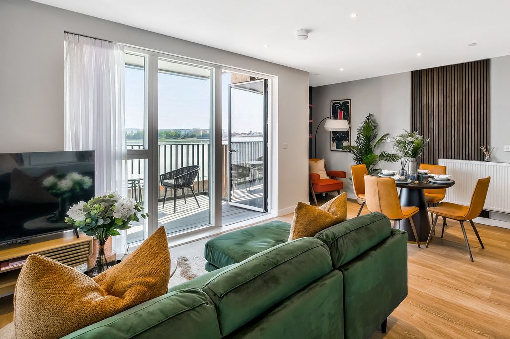 Property photo 1 of 22 2B Showhome