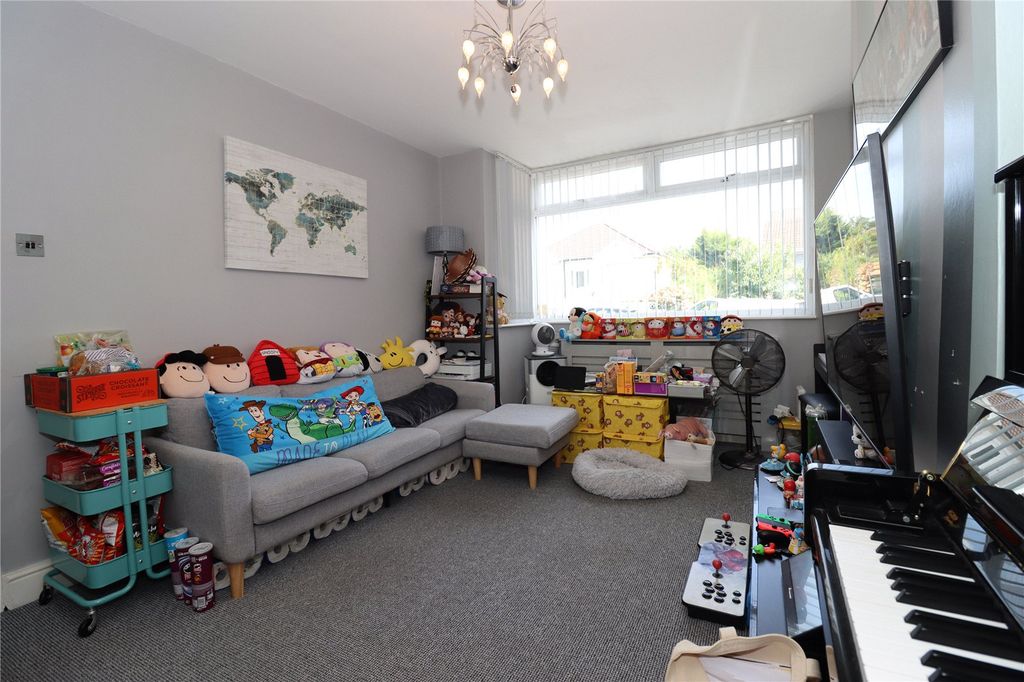 Property photo 3 of 16 Picture No. 37