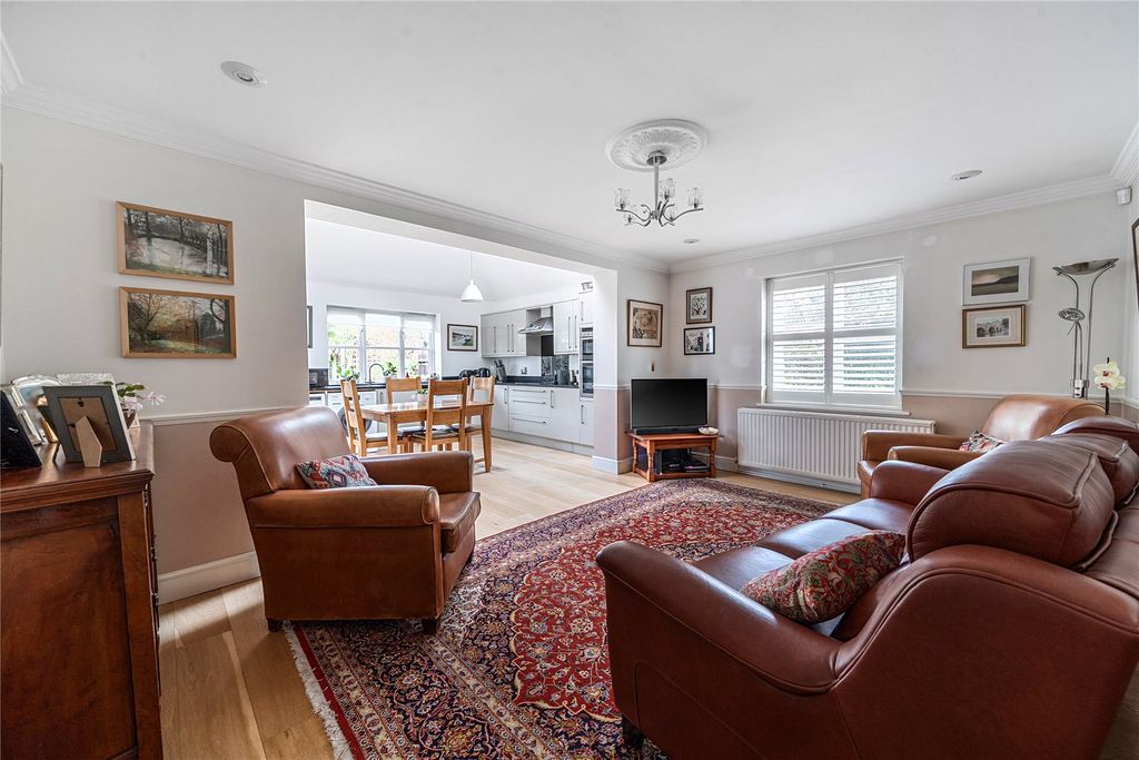 Property photo 2 of 18 Picture No. 01