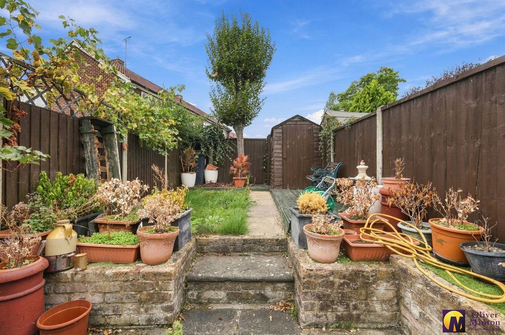 Property photo 3 of 18
