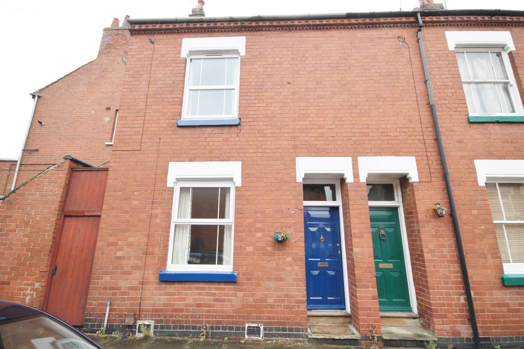 Property photo 1 of 9