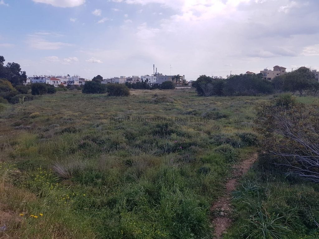 Property photo 2 of 3