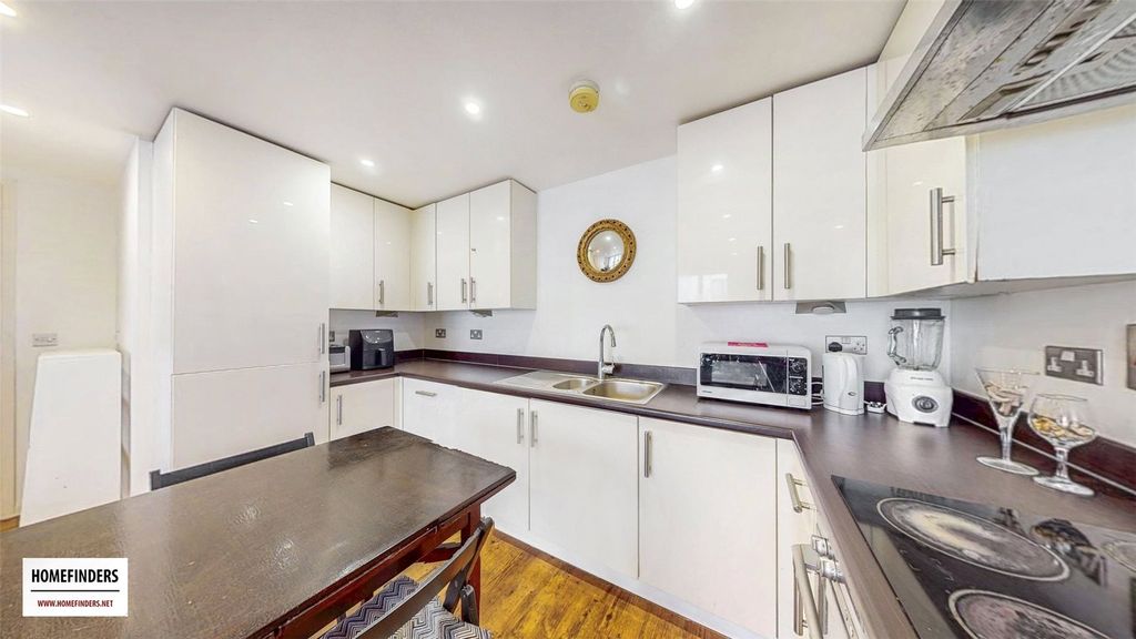 Property photo 3 of 14 Picture No. 05