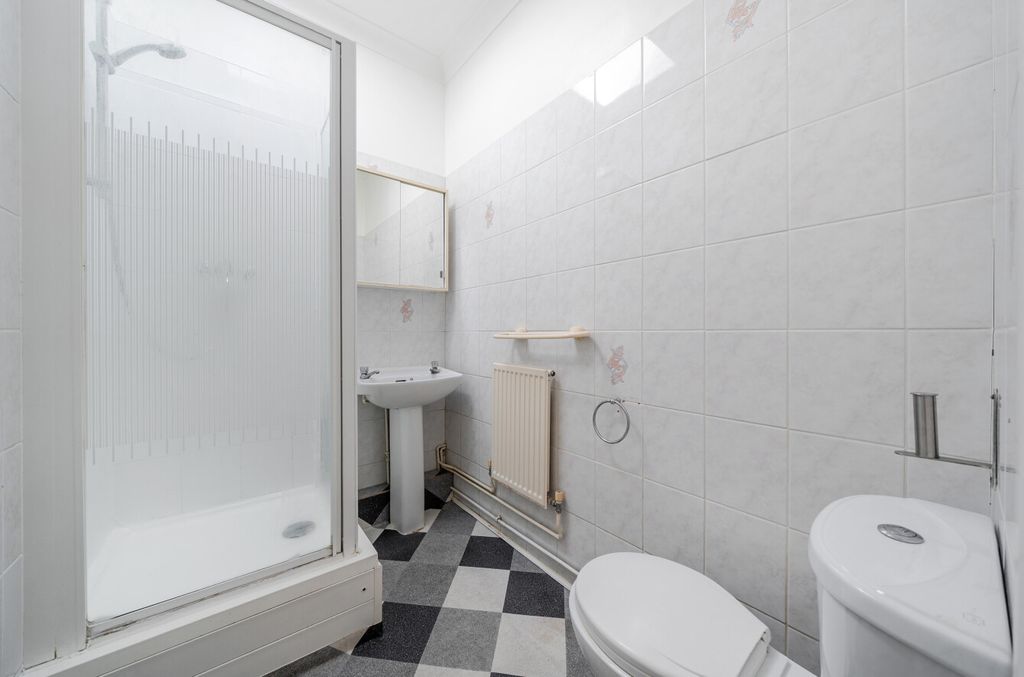 Property photo 3 of 15 1448717-5-69Eb320...