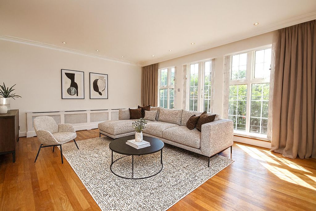 Property photo 3 of 14 38 The Marlowes, St. Johns Wood, London, Nw8 6Na (