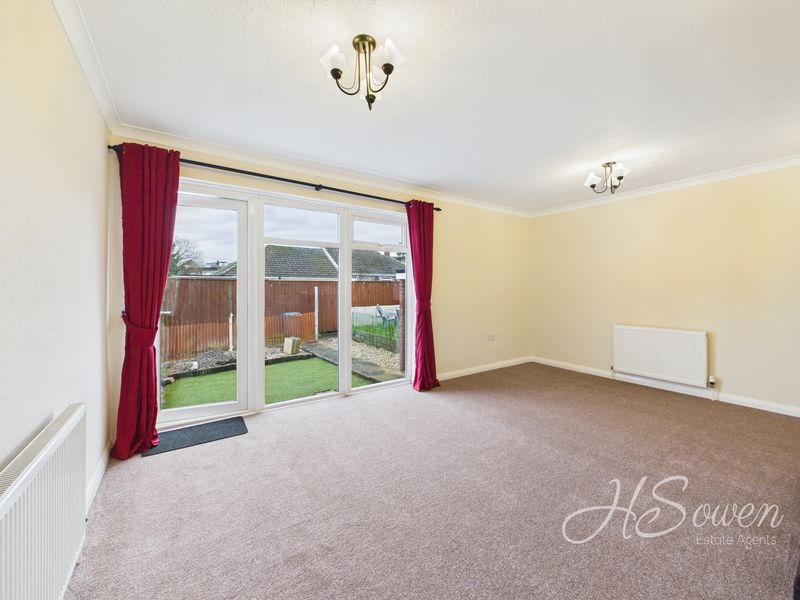 Property photo 3 of 15 Photo 6