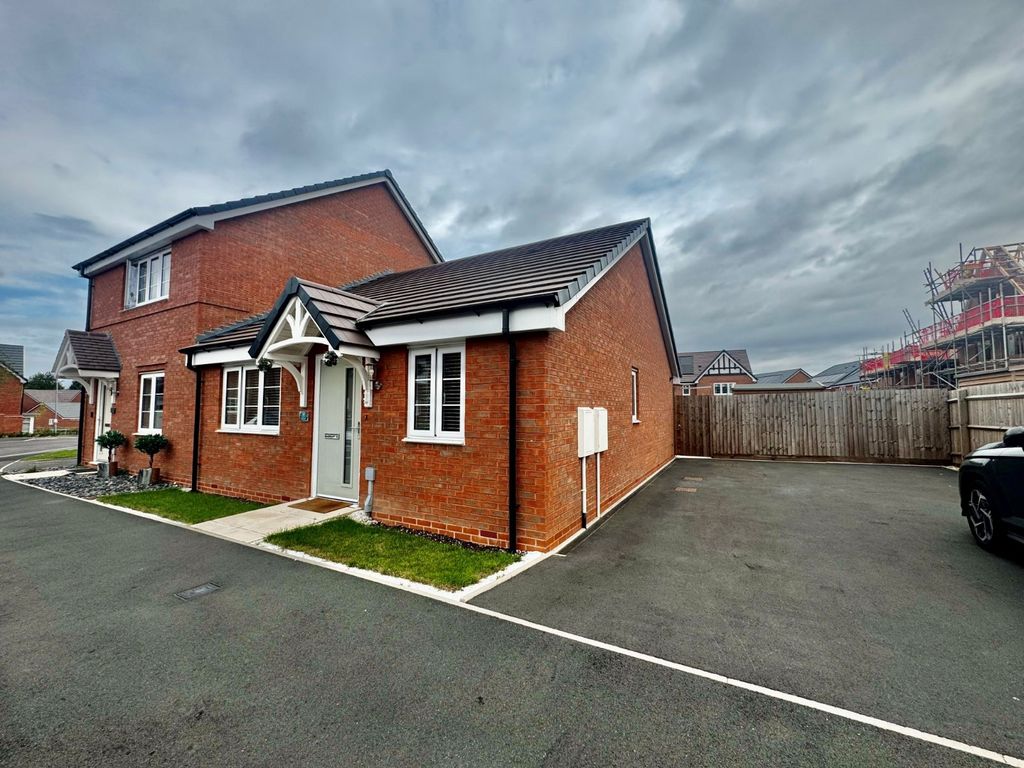 Property photo 2 of 11 Picture No. 18