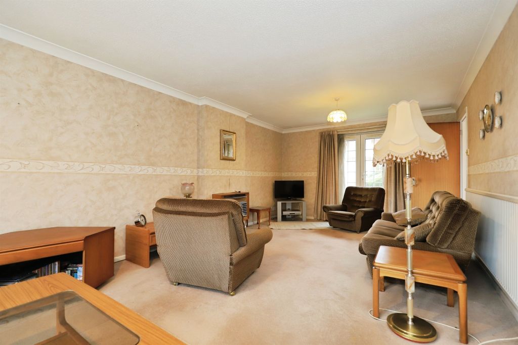 Property photo 3 of 17