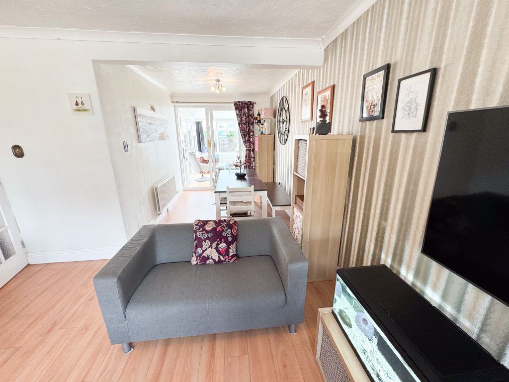 Property photo 3 of 30 Img_4869