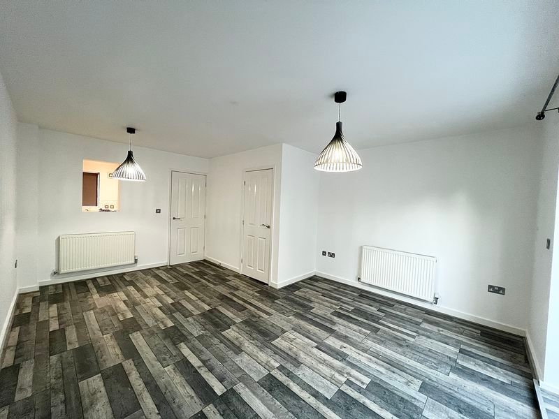 Property photo 2 of 12 Photo 11