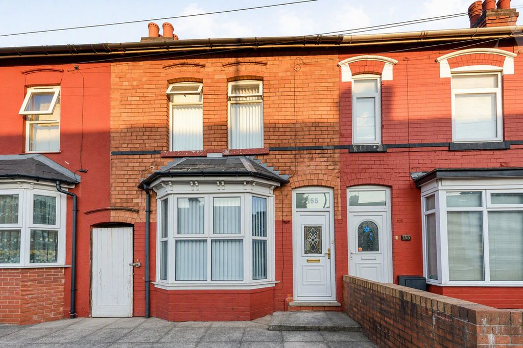 Property photo 1 of 21 155 Sladefield Road Frontage