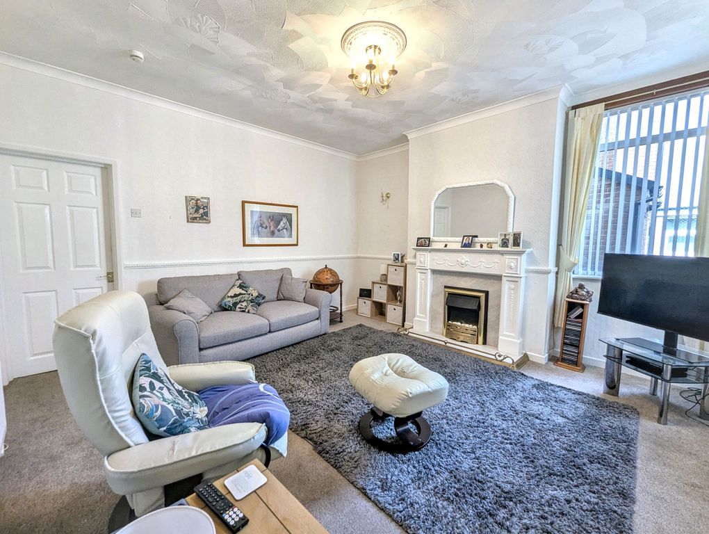 Property photo 2 of 13