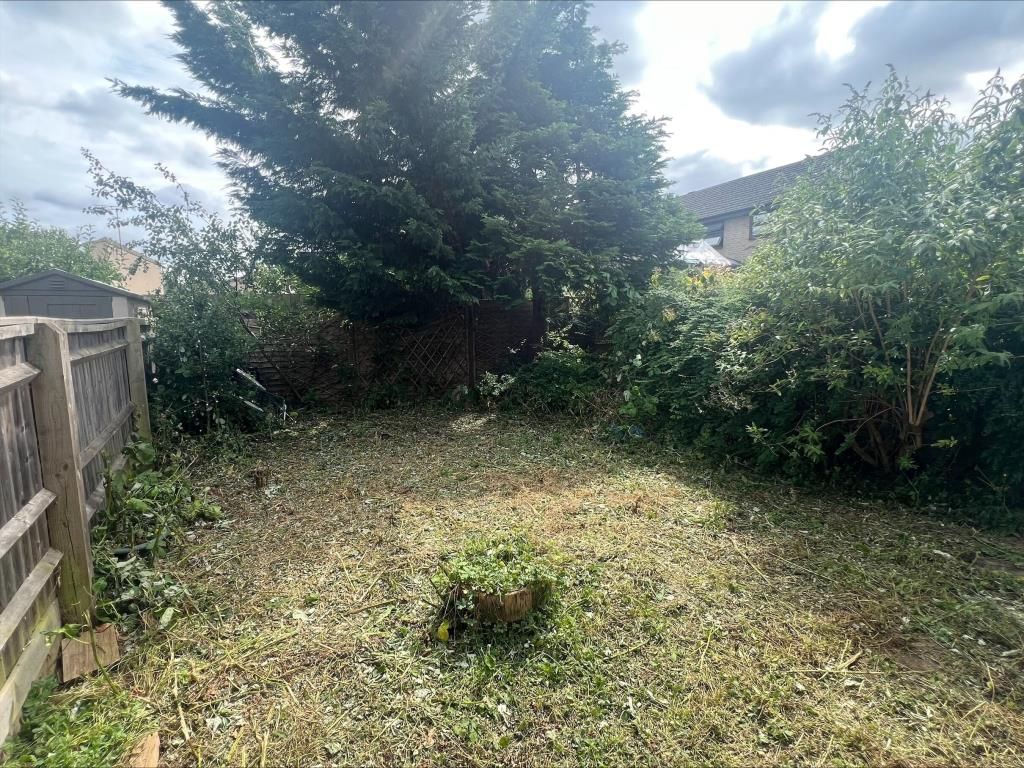 Property photo 3 of 13 Garden